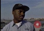 Standbild USS Barry Norfolk Virginia USA, 1996, aus Sekunde 26 historischem Filmmaterial Videoclip 65675034586