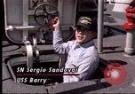 Standbild USS Barry Norfolk Virginia USA, 1996, aus Sekunde 52 historischem Filmmaterial Videoclip 65675034586