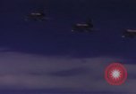 Image A-4E d'aéronefs United States USA, 1970, de la seconde 3 séquences d'archives historiques vidéo 65675034594