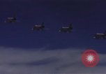Image A-4E d'aéronefs United States USA, 1970, de la seconde 15 séquences d'archives historiques vidéo 65675034594