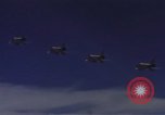 Image A-4E d'aéronefs United States USA, 1970, de la seconde 19 séquences d'archives historiques vidéo 65675034594