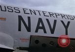 Immagine di Unità aeromobile a bordo della USS Enterprise (CVAN-65) Mare del Giappone, 1968, secondo 18 filmato di repertorio 65675034595