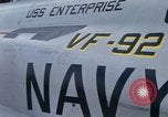 Immagine di Unità aeromobile a bordo della USS Enterprise (CVAN-65) Mare del Giappone, 1968, secondo 32 filmato di repertorio 65675034595