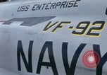 Immagine di Unità aeromobile a bordo della USS Enterprise (CVAN-65) Mare del Giappone, 1968, secondo 33 filmato di repertorio 65675034595