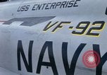 Immagine di Unità aeromobile a bordo della USS Enterprise (CVAN-65) Mare del Giappone, 1968, secondo 35 filmato di repertorio 65675034595