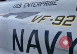 Immagine di Unità aeromobile a bordo della USS Enterprise (CVAN-65) Mare del Giappone, 1968, secondo 39 filmato di repertorio 65675034595