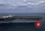 Standbild USS Enterprise Meer von Japan, 1968, aus Sekunde 12 historischem Filmmaterial Videoclip 65675034598