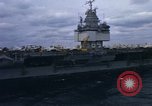 Standbild USS Enterprise Meer von Japan, 1968, aus Sekunde 26 historischem Filmmaterial Videoclip 65675034598