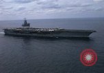 Standbild USS Enterprise Meer von Japan, 1968, aus Sekunde 55 historischem Filmmaterial Videoclip 65675034598