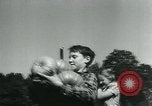 Image La récolte agricole aux Etats-Unis au cours d Seconde Guerre Mondiale United States USA, 1942, de la seconde 57 séquences d'archives historiques vidéo 65675034628