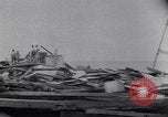 Image destruction massive Madagascar, 1953, de la seconde 13 séquences d'archives historiques vidéo 65675034639