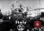 Standbild Mardi Gras Feier Viareggio Italien, 1953, aus Sekunde 1 historischem Filmmaterial Videoclip 65675034642