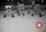 Standbild Eishockeymatch Tacoma Washington USA, 1953, aus Sekunde 31 historischem Filmmaterial Videoclip 65675034643
