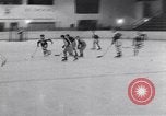 Standbild Eishockeymatch Tacoma Washington USA, 1953, aus Sekunde 33 historischem Filmmaterial Videoclip 65675034643