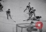Standbild Eishockeymatch Tacoma Washington USA, 1953, aus Sekunde 39 historischem Filmmaterial Videoclip 65675034643