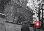 Standbild Militärpolizei Frankfurt Deutschland, 1949, aus Sekunde 11 historischem Filmmaterial Videoclip 65675034645