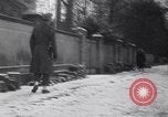 Standbild Militärpolizei Frankfurt Deutschland, 1949, aus Sekunde 15 historischem Filmmaterial Videoclip 65675034645