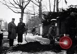 Standbild Militärpolizei Frankfurt Deutschland, 1949, aus Sekunde 19 historischem Filmmaterial Videoclip 65675034645