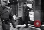 Standbild Militärpolizei Frankfurt Deutschland, 1949, aus Sekunde 25 historischem Filmmaterial Videoclip 65675034645