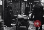 Standbild Militärpolizei Frankfurt Deutschland, 1949, aus Sekunde 42 historischem Filmmaterial Videoclip 65675034645