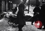 Standbild Militärpolizei Frankfurt Deutschland, 1949, aus Sekunde 44 historischem Filmmaterial Videoclip 65675034645