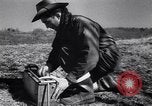 Standbild Uran Discovery Frankreich, 1949, aus Sekunde 28 historischem Filmmaterial Videoclip 65675034647