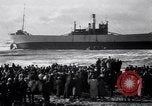 Standbild Rettungsaktionen Holland Niederlande, 1949, aus Sekunde 18 historischem Filmmaterial Videoclip 65675034649