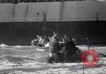 Standbild Rettungsaktionen Holland Niederlande, 1949, aus Sekunde 24 historischem Filmmaterial Videoclip 65675034649