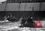 Standbild Rettungsaktionen Holland Niederlande, 1949, aus Sekunde 28 historischem Filmmaterial Videoclip 65675034649