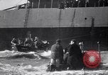 Standbild Rettungsaktionen Holland Niederlande, 1949, aus Sekunde 29 historischem Filmmaterial Videoclip 65675034649