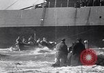Standbild Rettungsaktionen Holland Niederlande, 1949, aus Sekunde 30 historischem Filmmaterial Videoclip 65675034649