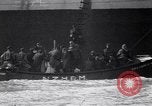 Standbild Rettungsaktionen Holland Niederlande, 1949, aus Sekunde 40 historischem Filmmaterial Videoclip 65675034649