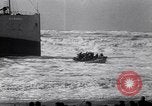 Standbild Rettungsaktionen Holland Niederlande, 1949, aus Sekunde 46 historischem Filmmaterial Videoclip 65675034649