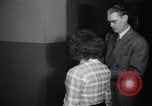 Standbild Pyramidensystem Gewinner und Verlierer United States USA, 1949, aus Sekunde 31 historischem Filmmaterial Videoclip 65675034651