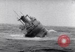 Standbild Der SS Flying Enterprise Atlantik, 1952, aus Sekunde 23 historischem Filmmaterial Videoclip 65675034652