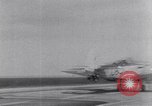 Standbild britischen Carrier Katapult Vereinigtes Königreich, 1952, aus Sekunde 8 historischem Filmmaterial Videoclip 65675034654
