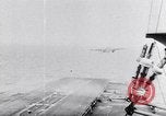 Standbild britischen Carrier Katapult Vereinigtes Königreich, 1952, aus Sekunde 47 historischem Filmmaterial Videoclip 65675034654