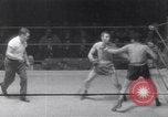 Immagine di Guanti d'oro New York City USA, 1952, secondo 11 filmato di repertorio 65675034656