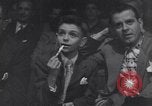 Immagine di Guanti d'oro New York City USA, 1952, secondo 17 filmato di repertorio 65675034656