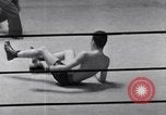Immagine di Guanti d'oro New York City USA, 1952, secondo 23 filmato di repertorio 65675034656