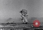 Immagine di Le forze aeree dell'asse bombardano Malta Malta, 1942, secondo 34 filmato di repertorio 65675034673