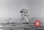 Immagine di Le forze aeree dell'asse bombardano Malta Malta, 1942, secondo 40 filmato di repertorio 65675034673