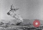 Immagine di Le forze aeree dell'asse bombardano Malta Malta, 1942, secondo 45 filmato di repertorio 65675034673