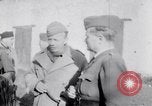 Standbild französische Truppen Italien, 1942, aus Sekunde 22 historischem Filmmaterial Videoclip 65675034675