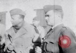 Standbild französische Truppen Italien, 1942, aus Sekunde 27 historischem Filmmaterial Videoclip 65675034675