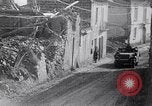 Standbild französische Truppen Italien, 1942, aus Sekunde 58 historischem Filmmaterial Videoclip 65675034675