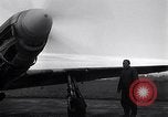 Standbild P-51 Mustang Ebene Vereinigtes Königreich, 1944, aus Sekunde 15 historischem Filmmaterial Videoclip 65675034680