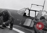 Standbild P-51 Mustang Ebene Vereinigtes Königreich, 1944, aus Sekunde 37 historischem Filmmaterial Videoclip 65675034680