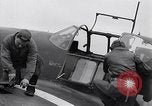 Standbild P-51 Mustang Ebene Vereinigtes Königreich, 1944, aus Sekunde 38 historischem Filmmaterial Videoclip 65675034680