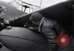 Standbild P-51 Mustang Ebene Vereinigtes Königreich, 1944, aus Sekunde 51 historischem Filmmaterial Videoclip 65675034680